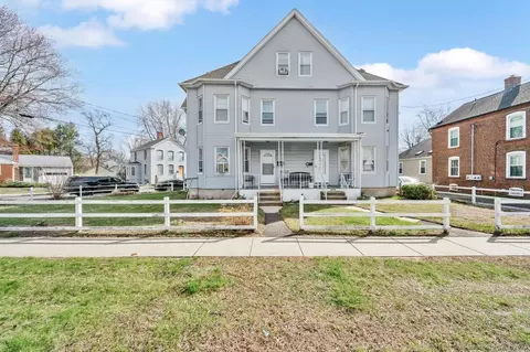 33-35 Suffield St, Windsor Locks, CT 06096