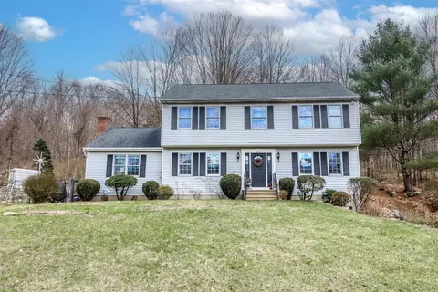 60 Mygatt Rd, New Preston, CT 06777