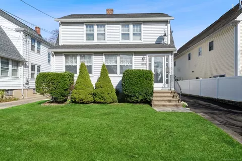 578 Fairfield Ave, Stamford, CT 06902