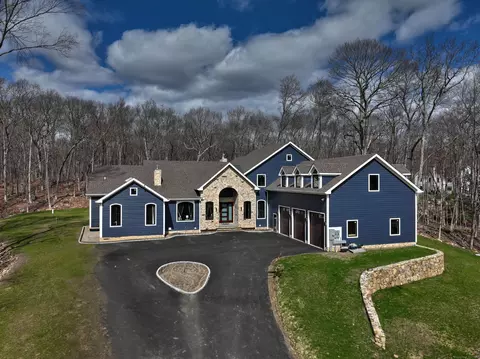 15 Tatetuck Trl, Easton, CT 06612