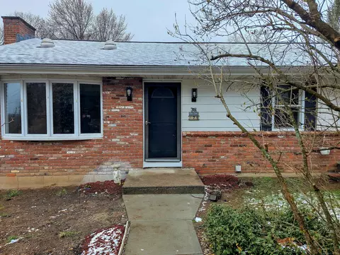 79 Grilleytown Rd, Waterbury, CT 06704