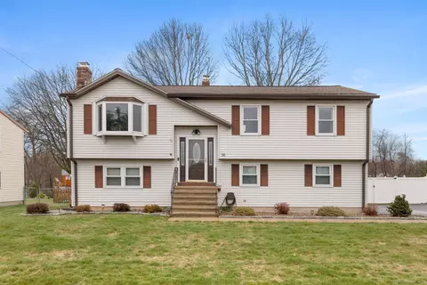 36 Rosemont Dr, Plainville, CT 06062