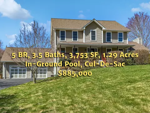 8 Cranberry Ln, East Lyme, CT 06333