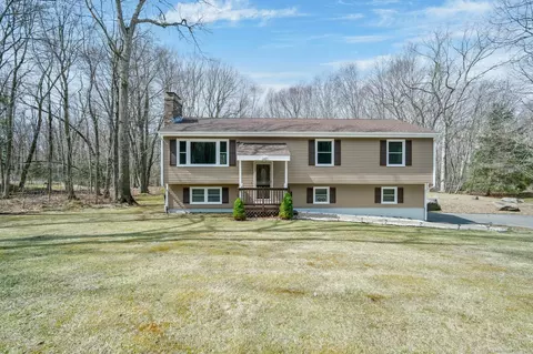 39 Old Cathole Rd S, Tolland, CT 06084