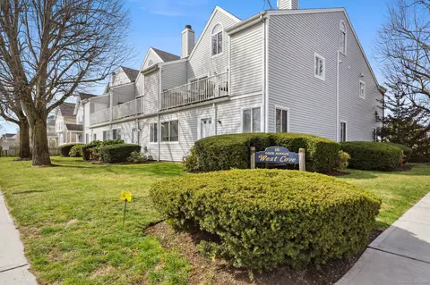 16 Cove Ave #1B, Norwalk, CT 06855