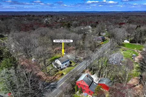 47 Fan Hill Rd, Monroe, CT 06468