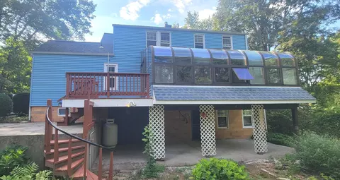 59 Lathrop Rd, Quaker Hill, CT 06375