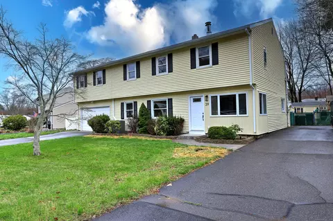 39 Hellstrom Rd, East Haven, CT 06512