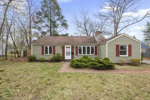 934 Matianuck Ave, Windsor, CT 06095