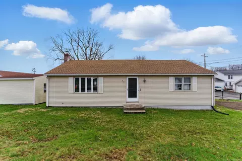 65 West St, Windsor Locks, CT 06096