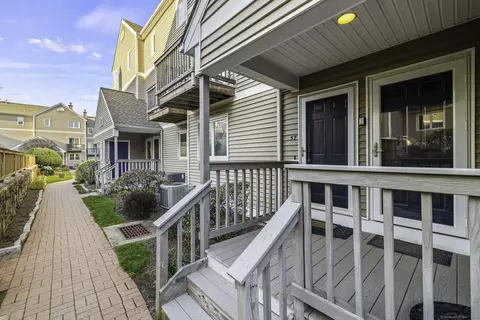 58 Glenrock #58, Norwalk, CT 06850