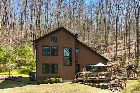 42 Dark Entry Rd S, Cornwall, CT 06753