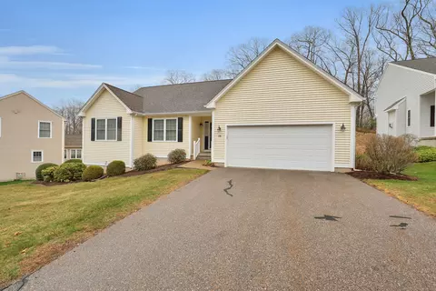 84 Laurel Rdg #84, East Hampton, CT 06424