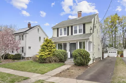 38 Lake St, Hamden, CT 06517