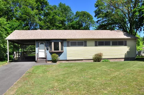 80 Green Manor Ave, Windsor, CT 06095