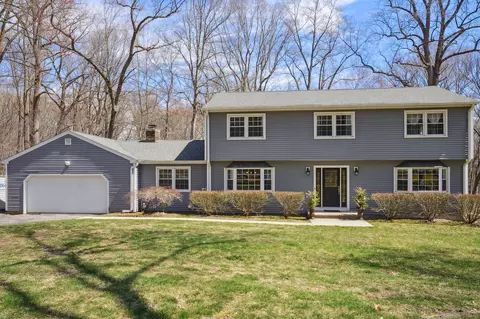 490 Booth Hill Rd, Trumbull, CT 06611