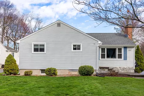 127 Dix Rd, Wethersfield, CT 06109