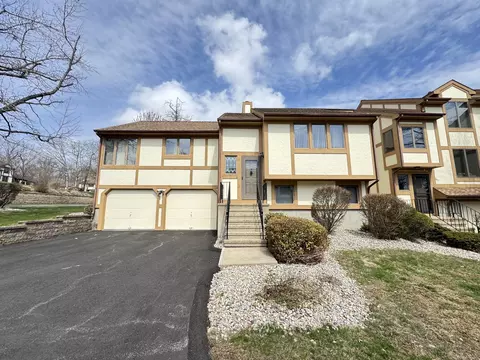 690 Forest Rd #541, West Haven, CT 06516