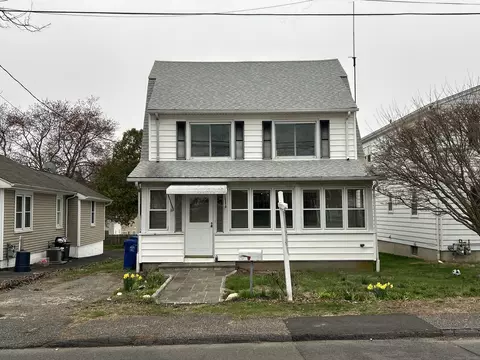 35 Magnolia Ave, Norwalk, CT 06850