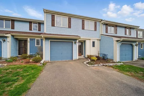 108 Copper Beech Dr #108, Rocky Hill, CT 06067