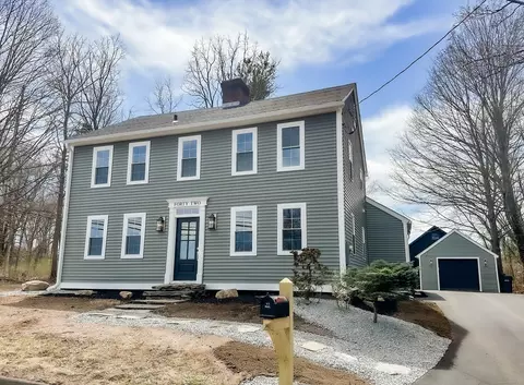42 Main St, Ellington, CT 06029