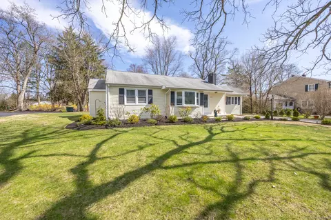 336 Peck Ln, Cheshire, CT 06410