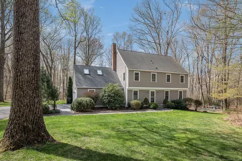 23 Paper Mill Dr, Madison, CT 06443