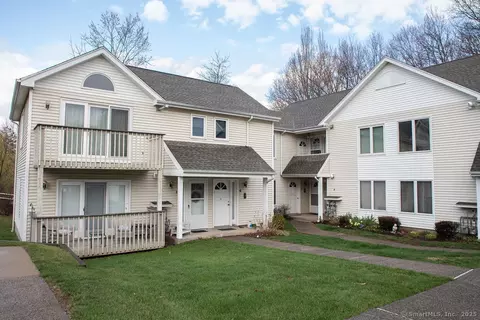 6 Millbrook Ct #6, Newington, CT 06111