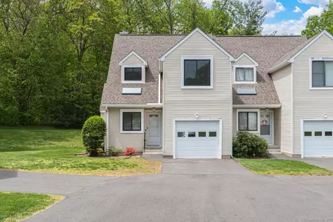 16 Ash Ct #16, Farmington, CT 06032