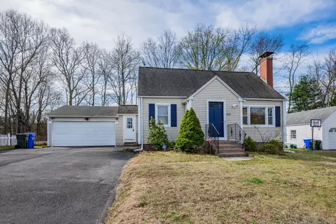 109 Chester St, East Hartford, CT 06108