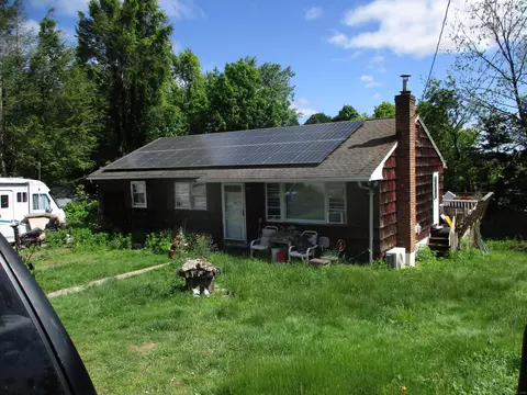 37 Foley Ave, Shelton, CT 06484