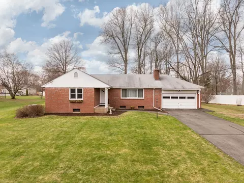 21 Riverview Ter, Suffield, CT 06078