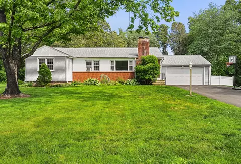 447 Howellton Rd, Orange, CT 06477
