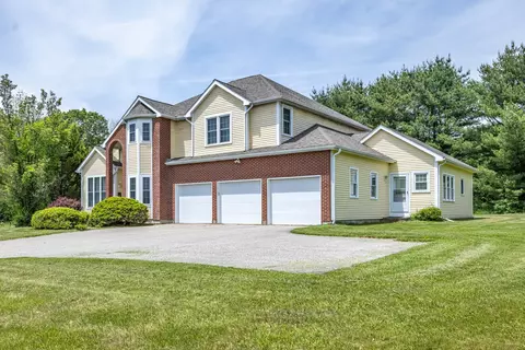 14 Fieldstone Dr, Mansfield, CT 06268