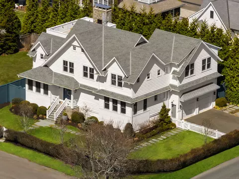 8 Bradley St, Westport, CT 06880