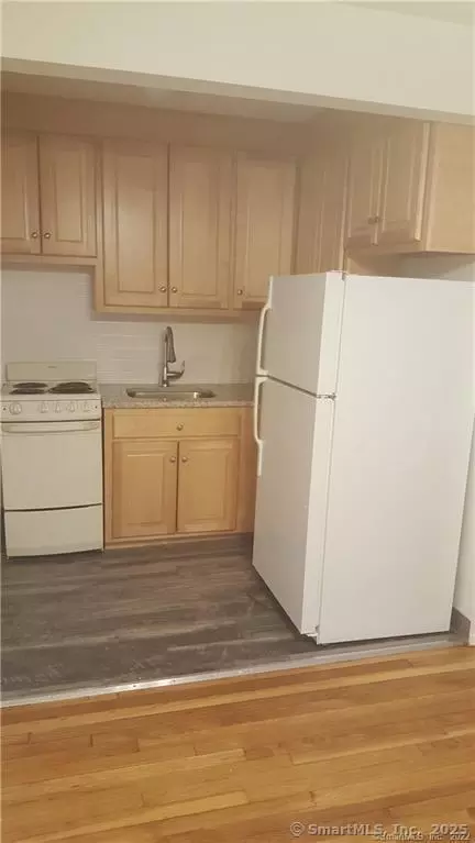 16 Pilgrim Trl #F3, Woodbury, CT 06798