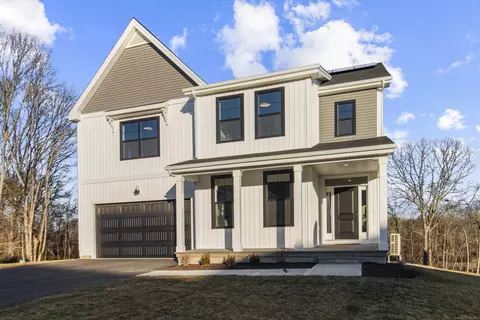 38 Summertime Cir, Stonington, CT 06379