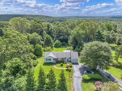 78 Avery Hill Rd, Ledyard, CT 06339