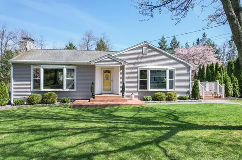 390 Carlton Dr, Cheshire, CT 06410