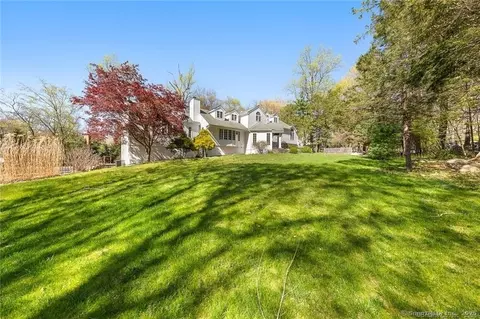41 Burr Farms Rd, Westport, CT 06880