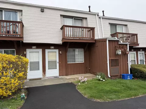 330 Short Beach Rd #H7, East Haven, CT 06512