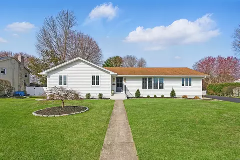 401 Coppermill Rd, Wethersfield, CT 06109