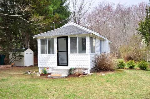 300 Mile Creek Rd, Old Lyme, CT 06371
