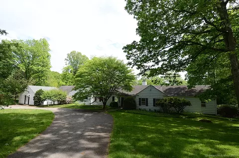 27 Rippowam Rd, New Canaan, CT 06840