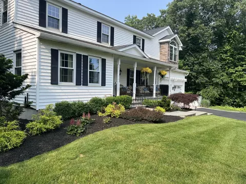 63 Ivy Hills Rd, Southbury, CT 06488