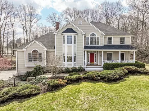 12 Canterbury Ln, Sandy Hook, CT 06482