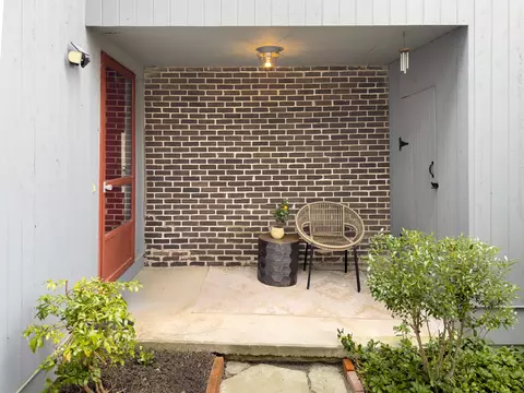 4 Daisy Ln #4, Ridgefield, CT 06877