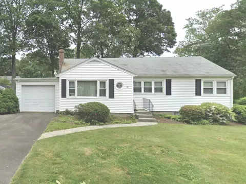 50 Lisbon Dr, Fairfield, CT 06825