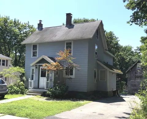 10 Blake St, Ivoryton, CT 06442