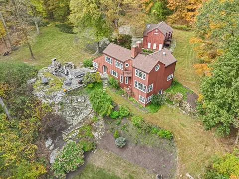 56 Cross Hwy, Redding, CT 06896